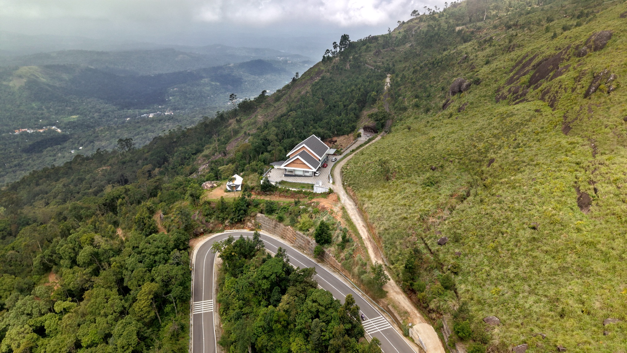 Approach Road
